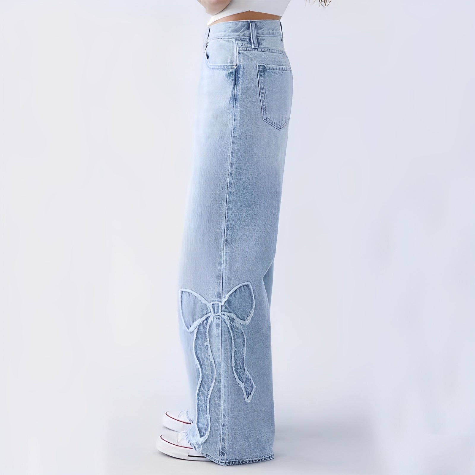 Wide-Leg Denim with Embroidered Bow Detail – Soft Blue Wash